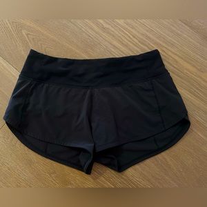 Lululemon black low rise speed up 2.5inch